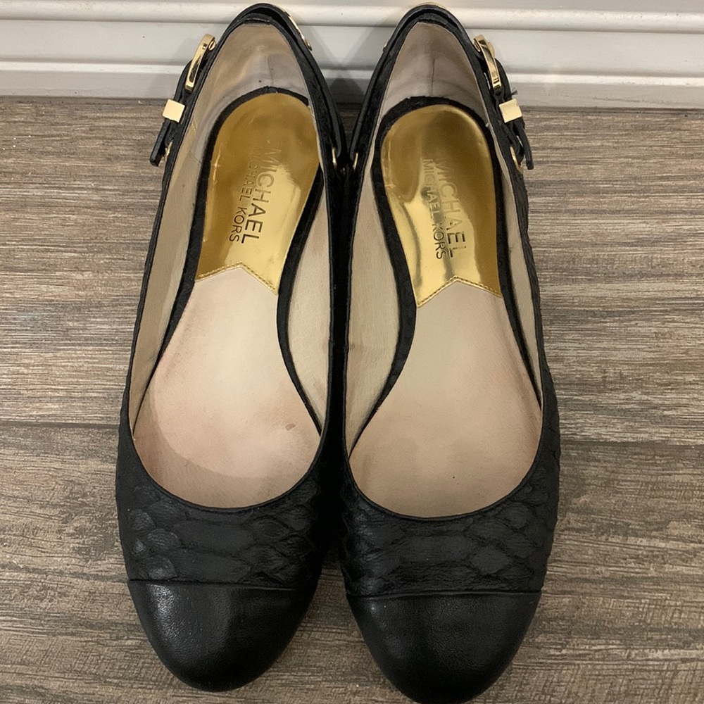 Michael Kors snake print flats size 6.5